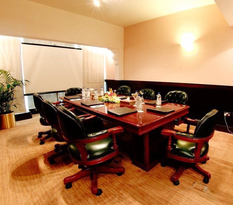غرفة اجتماعات رجال الأعمال - فندق اريبيان كورتيارد فندق وسبا - بر دبي