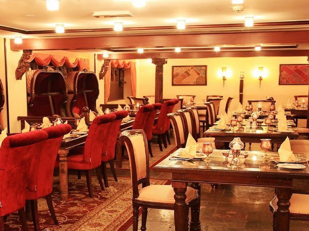 مطعم ممتاز محل فندق اريبيان كورتيارد فندق وسبا بر دبي