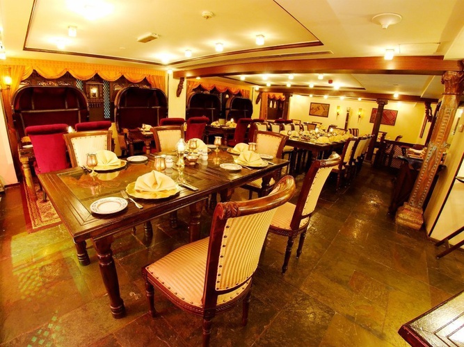 مطعم ممتاز محل فندق اريبيان كورتيارد فندق وسبا بر دبي